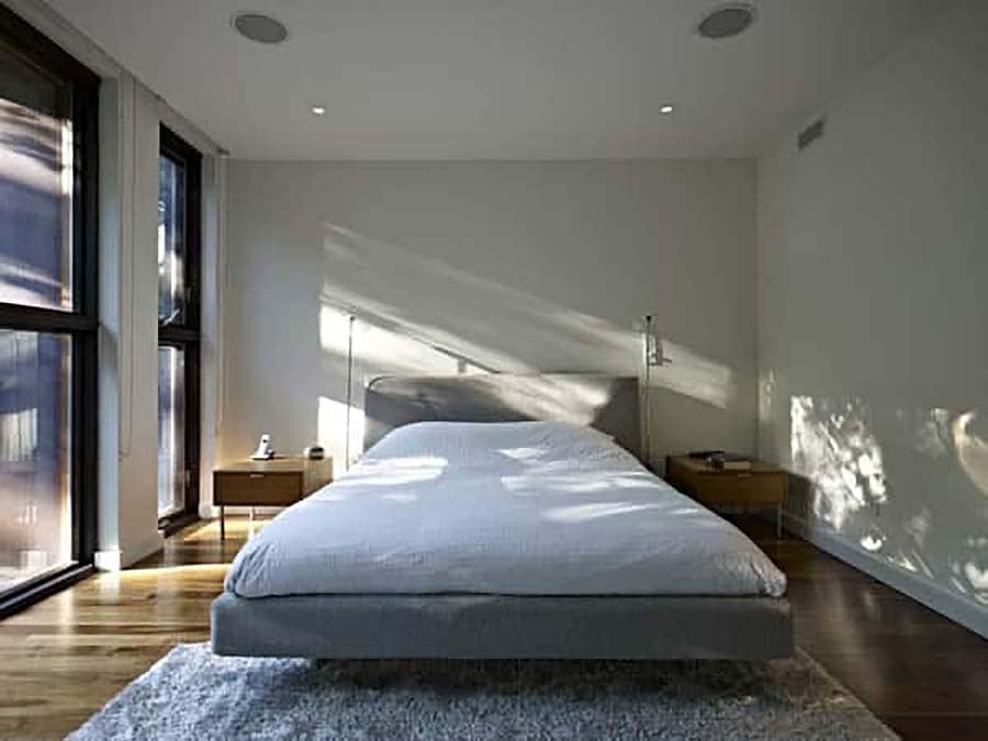 This compact Toronto house gets a stunning modern makeover-20