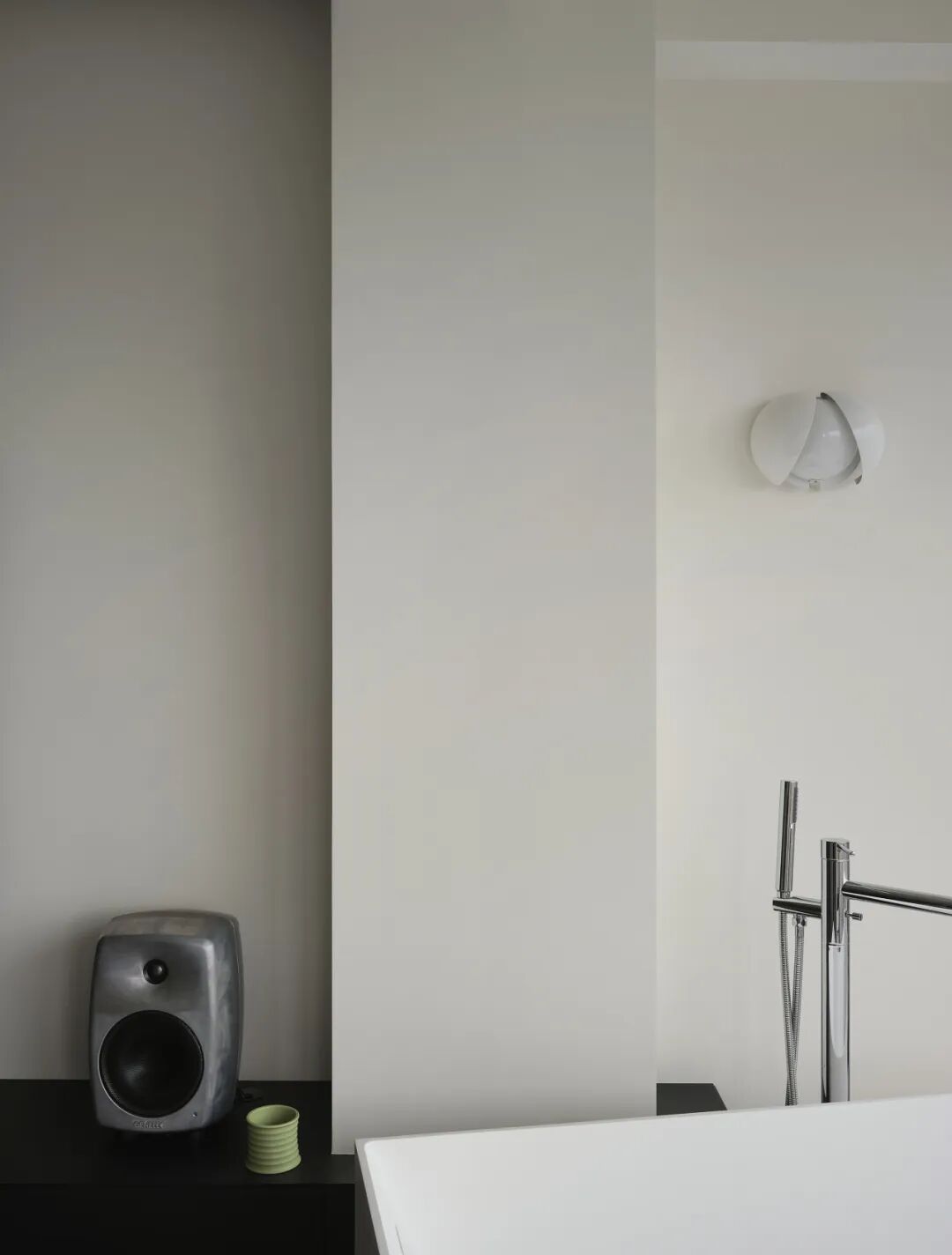 新作 · 躺在浴缸里,俯瞰整个南京路丨中国南京丨FF设计-23