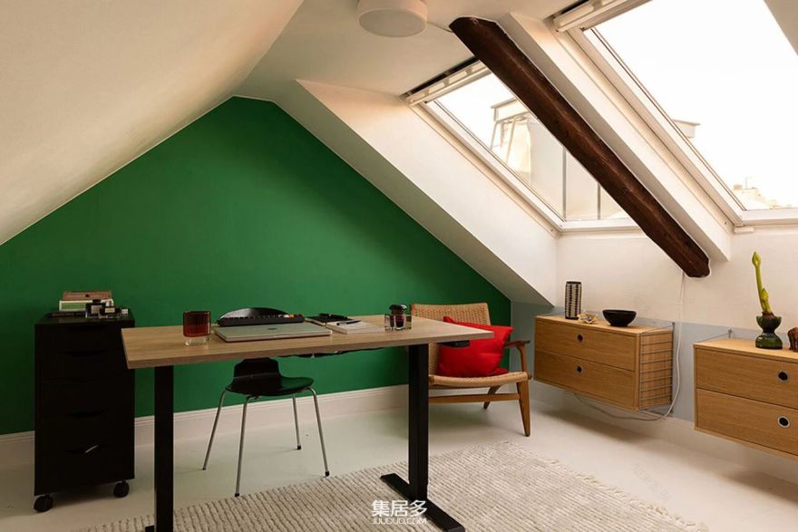 卡尔松的空中乐园:斯德哥尔摩一座洒满光的阁楼公寓丨瑞典斯德哥尔摩-25