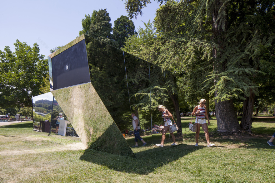 Truthehole SPLACE-71