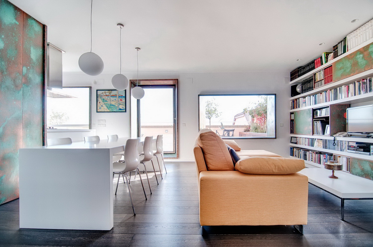 西班牙瓦伦西亚木制阁楼——活力橙色点亮生活空间-10