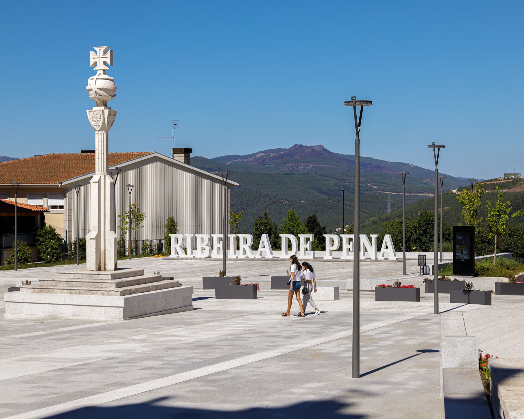 Ribeira de Pena 市广场改造丨葡萄牙丨AXR – Arquitetura e Design-56