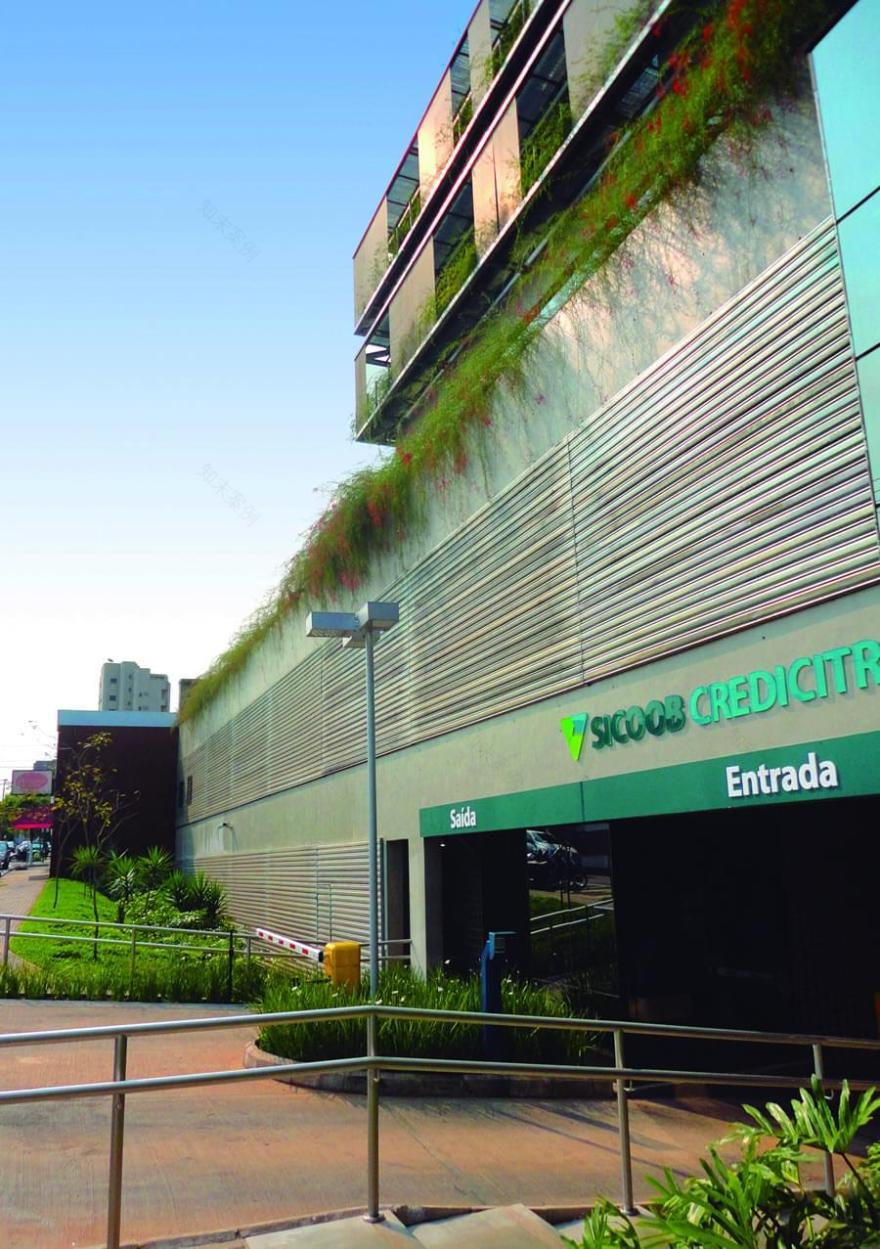 巴西 Credicitrus 银行总部,绿色环保的现代建筑-3