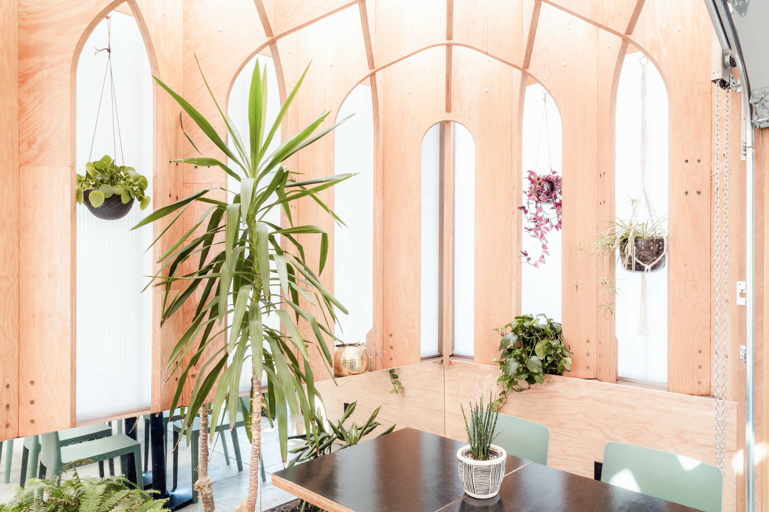 加拿大卡尔加里中央纪念公园木质曲线餐厅设计丨Studio North-34