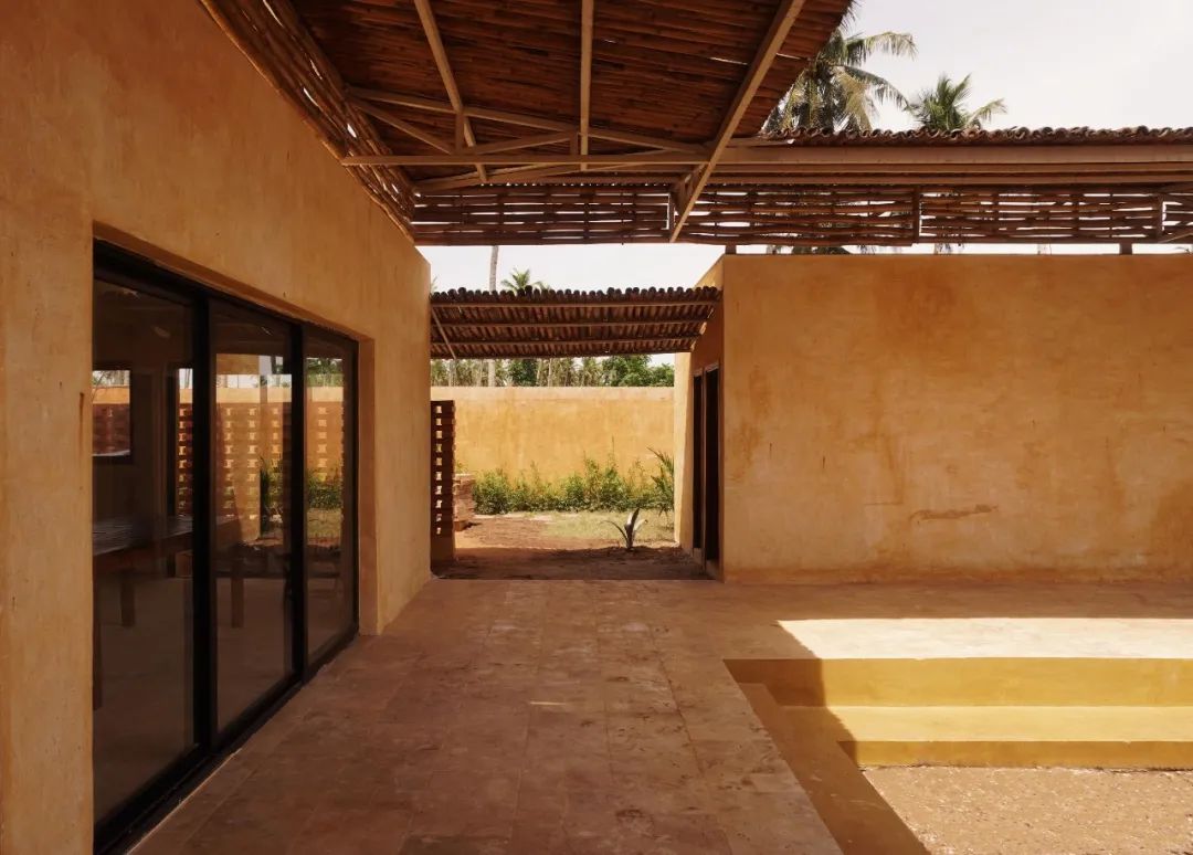 蒙杜库别墅丨几内亚丨Remy Aznar 和 William Tailly-16