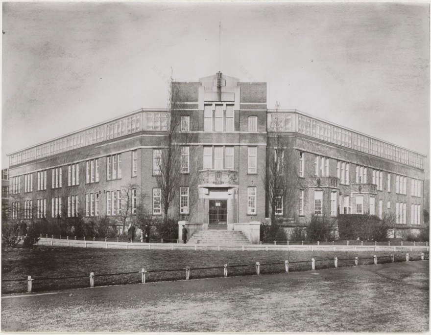 阿姆斯特丹设计精品青旅 / Generator Amsterdam-60