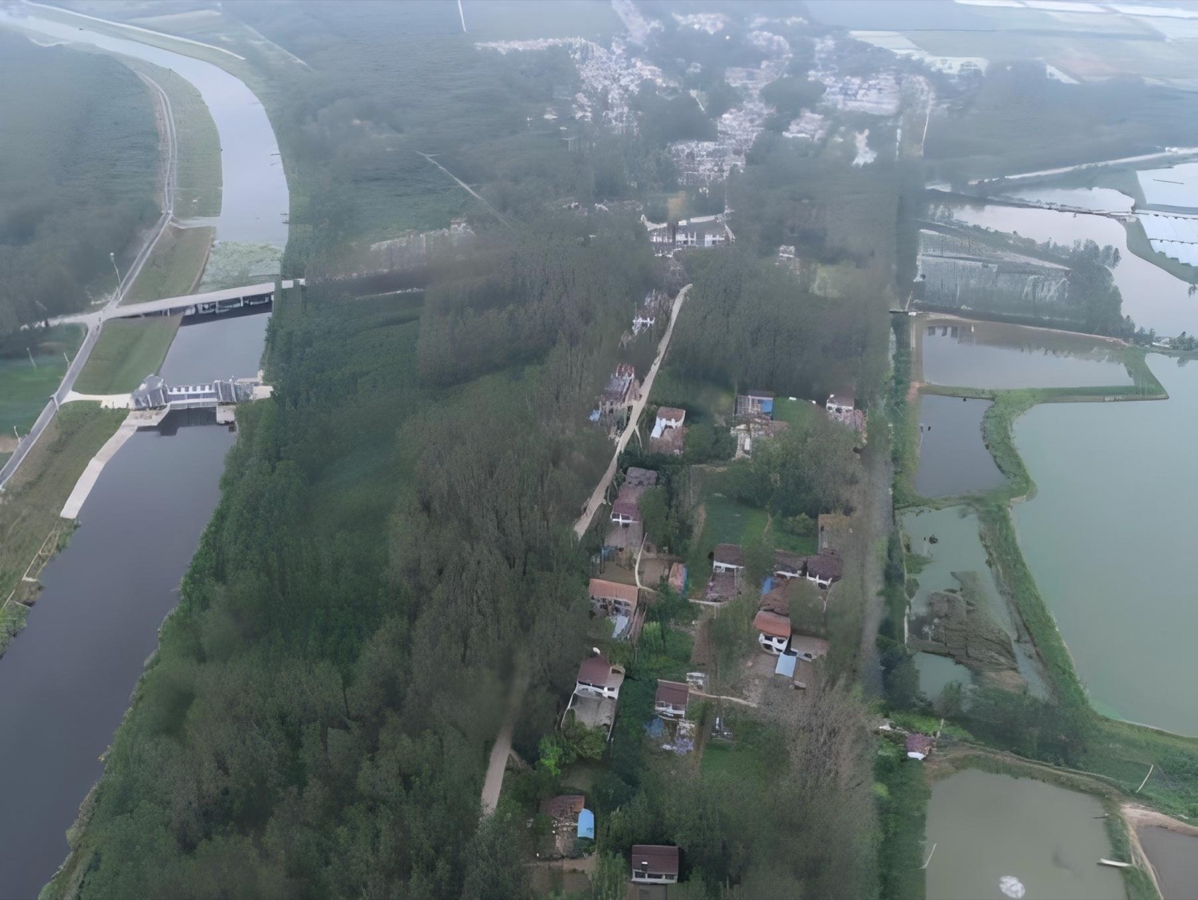 卢塘村党群服务中心·李口渔灯,水畔客厅丨中国宿迁丨江苏省建筑设计研究院股份有限公司-14