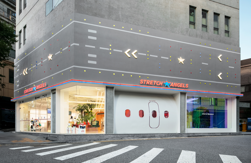 首尔 Stretch Angels 旗舰店，空中旅行主题的零售空间设计-0