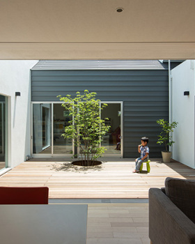 焼杉の家丨日本大阪丨大阪【HAMADA DESIGN】