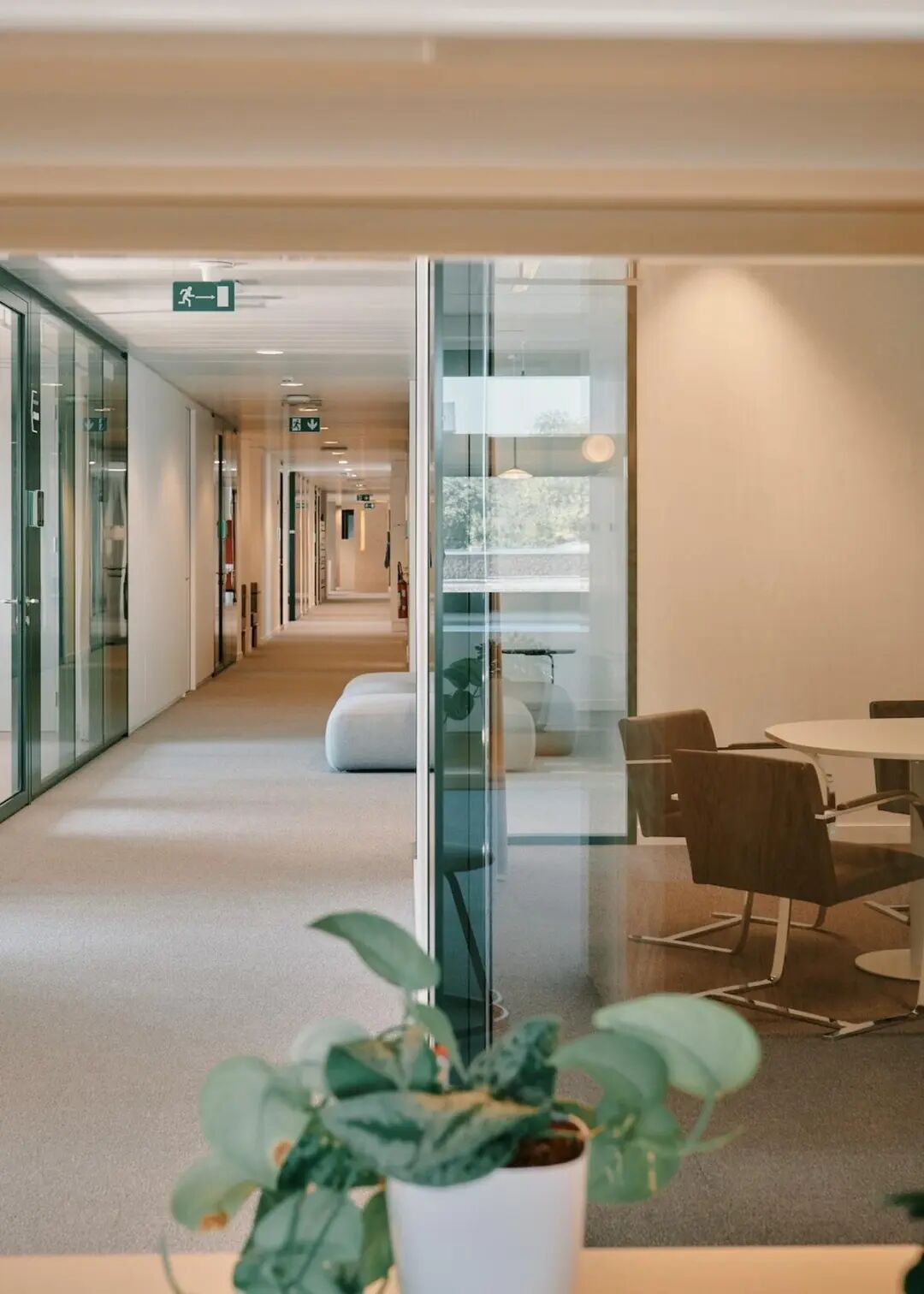 比利时AG保险沙勒罗瓦办公楼局部改造项目丨Ncbham-17