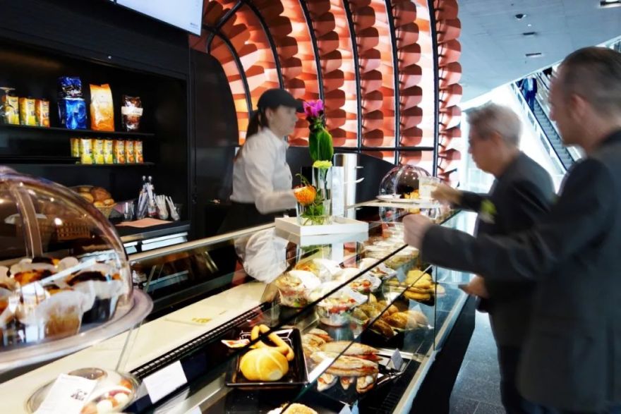 法兰克福展览馆“Loop”与“Shade & Shelter”商亭——现代展会空间中的视觉盛宴-29