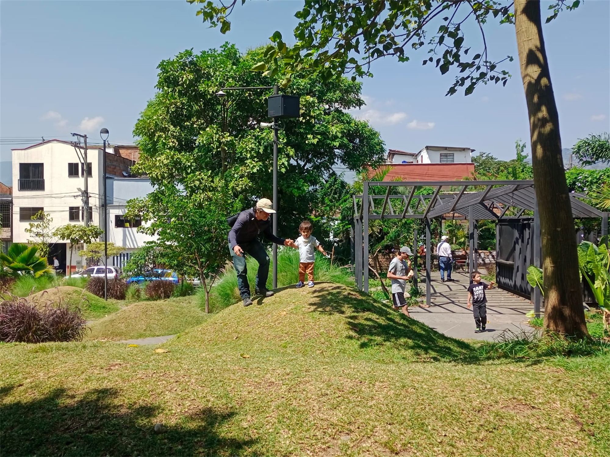 自然的生长花园PRADO PARK / Edgar Mazo-27