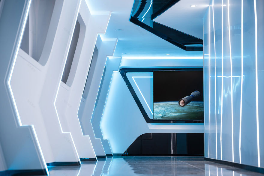 前进未来·一座穿越宇宙的飞船办公室-17