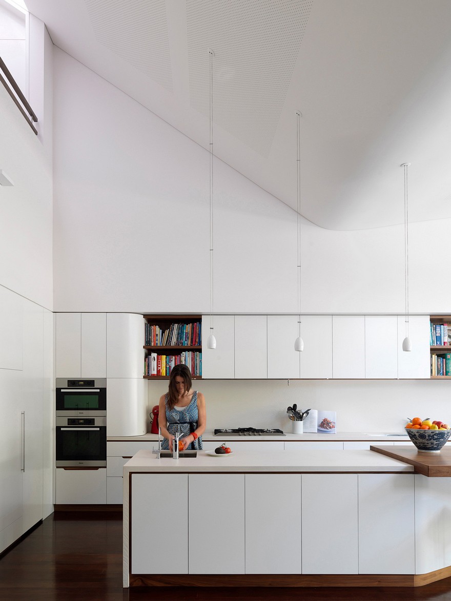 Luigi Rosselli Architects Turned a 1930s Bungalow into a Stylish Family Home-12