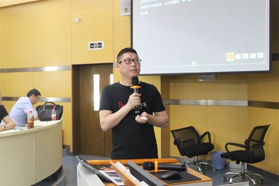 31㎡小宅容纳所有功能空间，设计师的杰作！-21