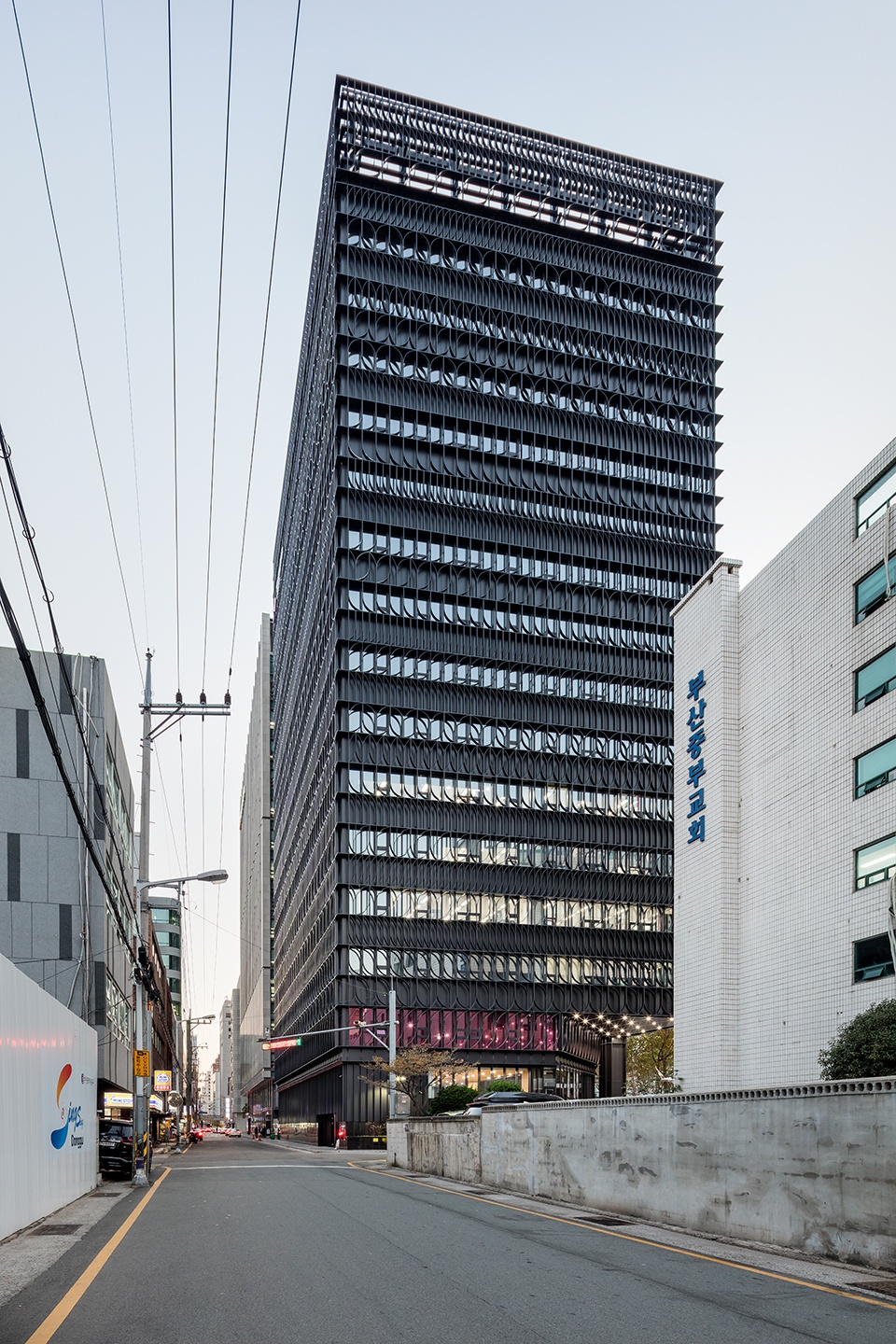 韩国釜山兴国大厦丨Mecanoo-12