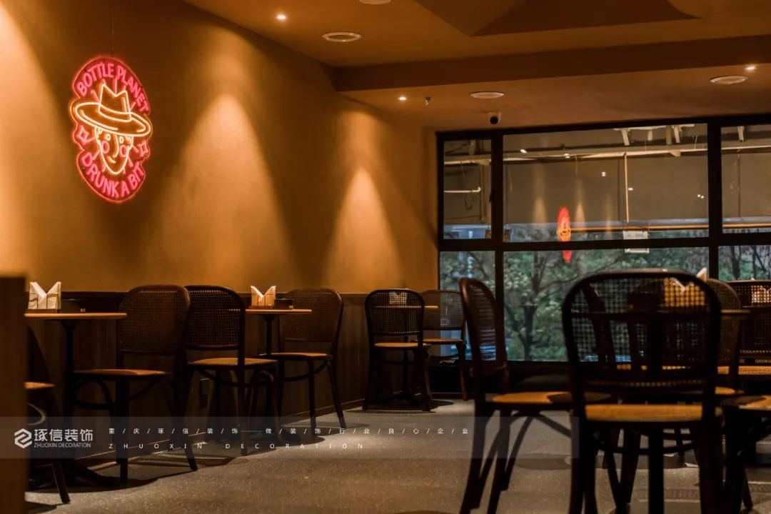 瓶子星球喝酒公司丨中国渝北丨贰方设计-14