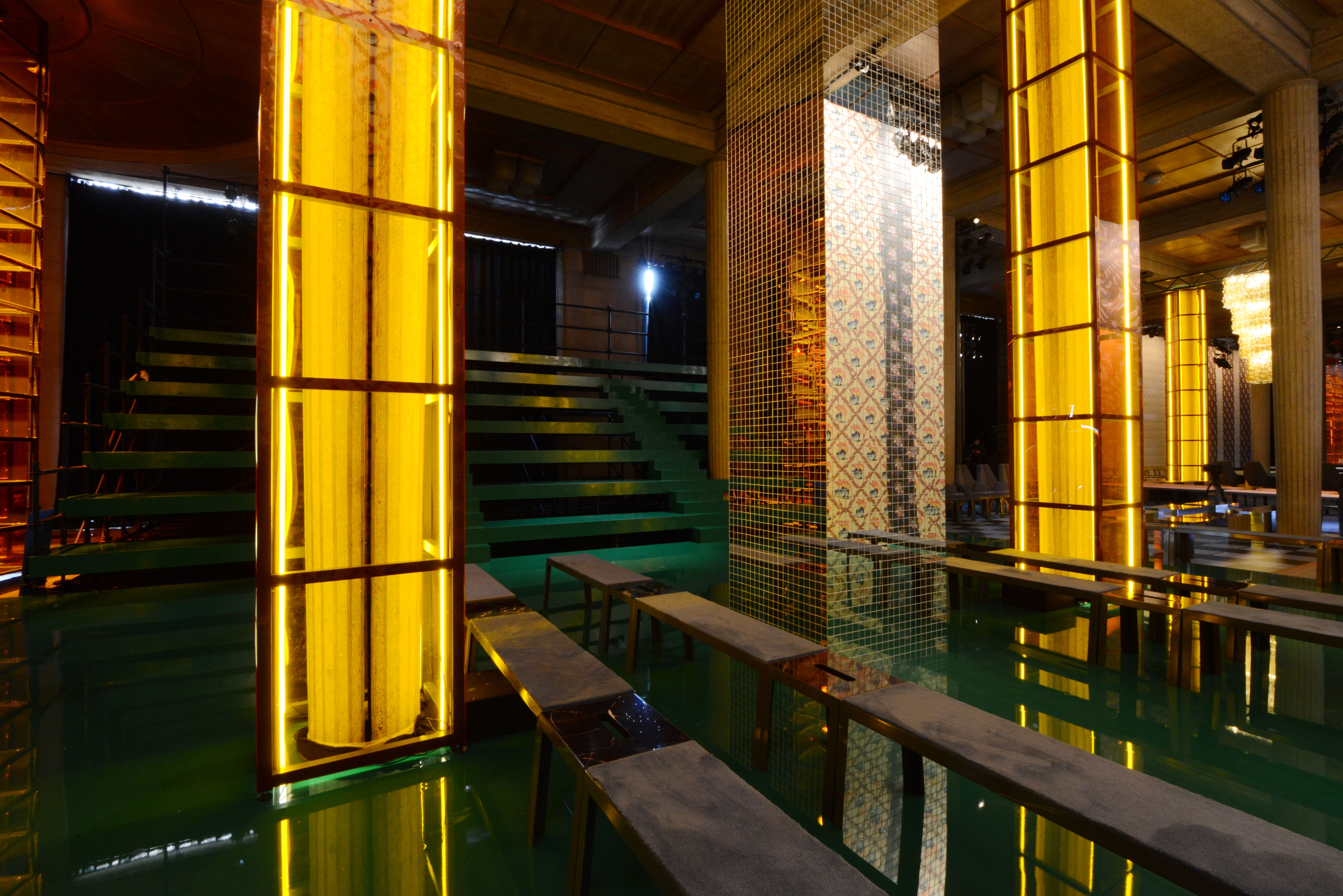 2014 春夏 Miu Miu 女装秀 | 解构主义家居幻境-15