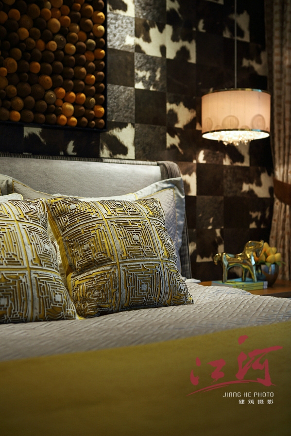 中海九号公馆现代简约样板间-15