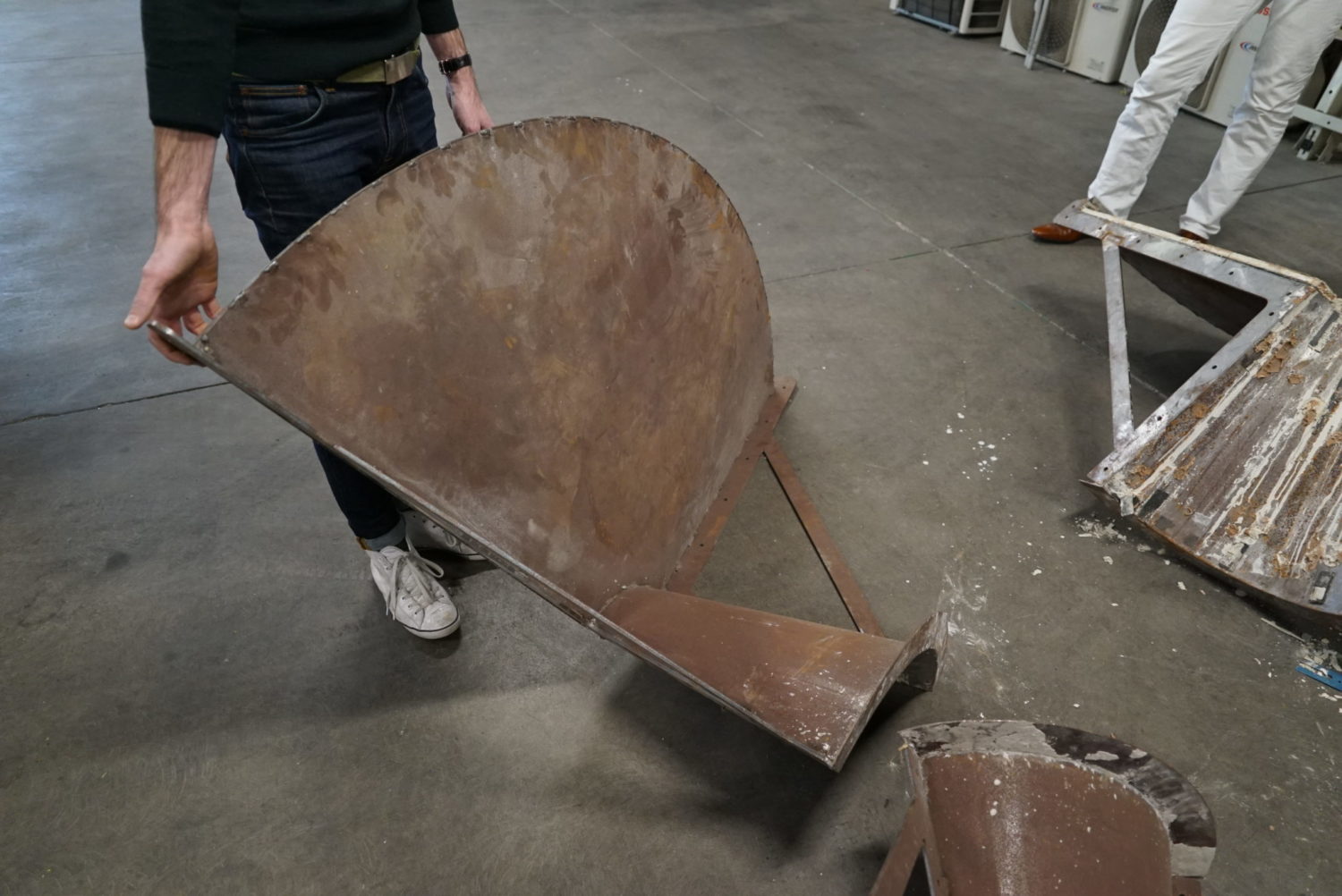 Bespoke Concrete Table - B.E Architecture-2