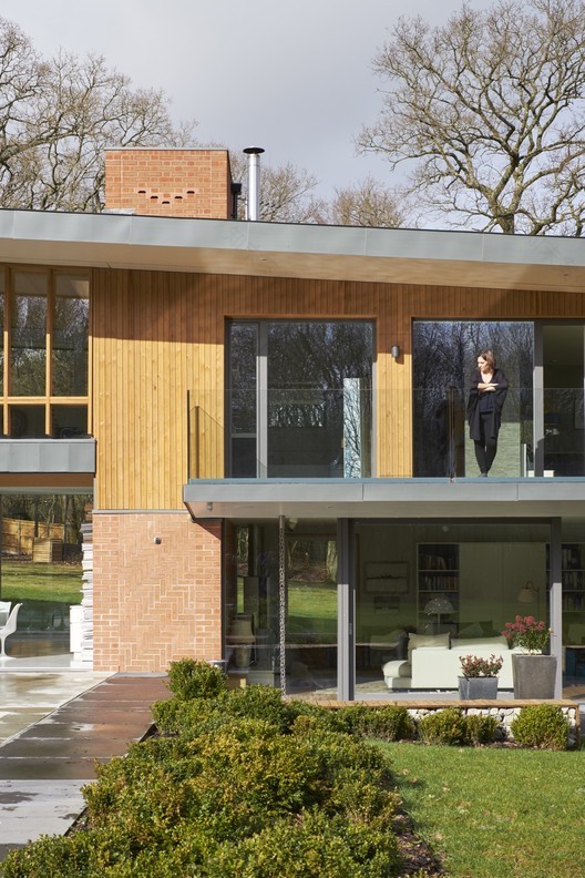 红砖绿意相映成趣,节能环保的英国乡村别墅-20