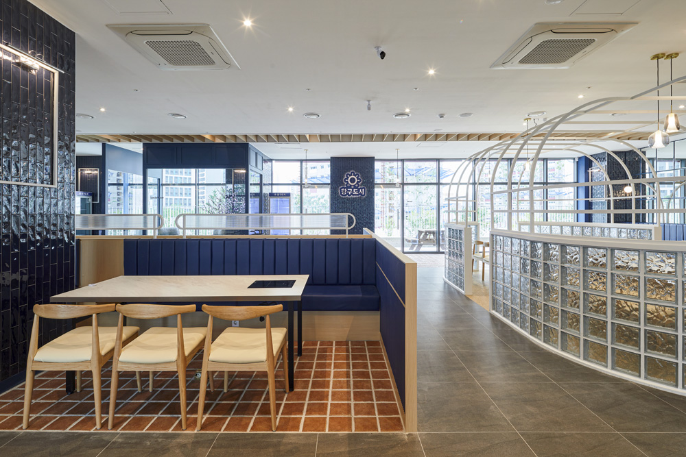 现代简约的海鲜烧烤店设计-8