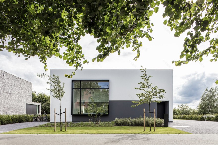 朱玛设计“飞屋”家居,紧凑布局中心壁炉成亮点-2