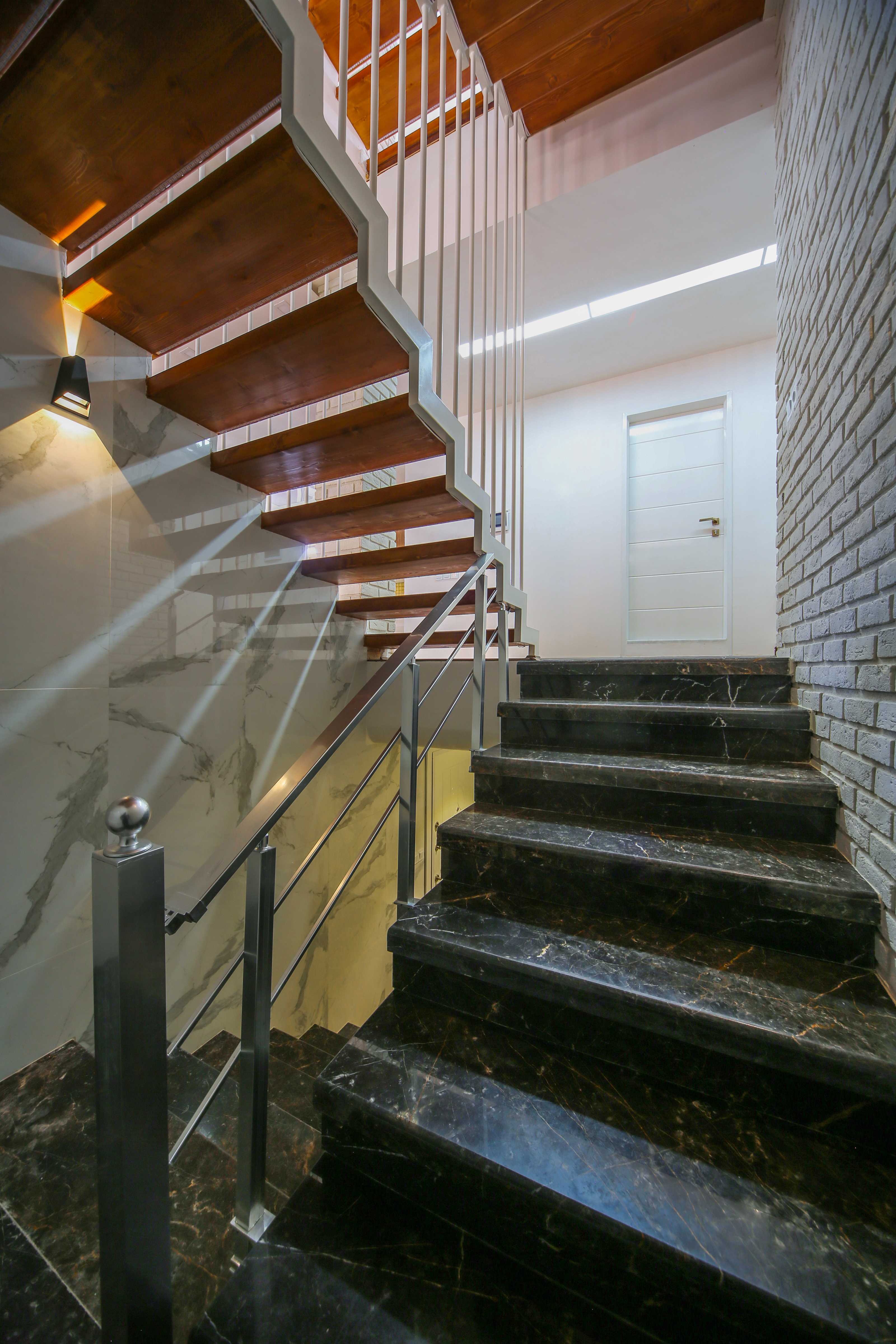 贝沙尔市帕利兹小巷住宅设计-8