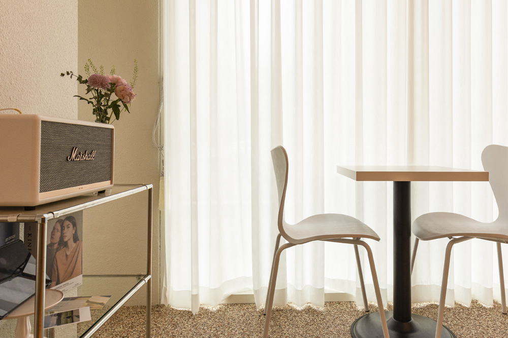 12 平超小户型，白色木纹打造极简舒适空间-8