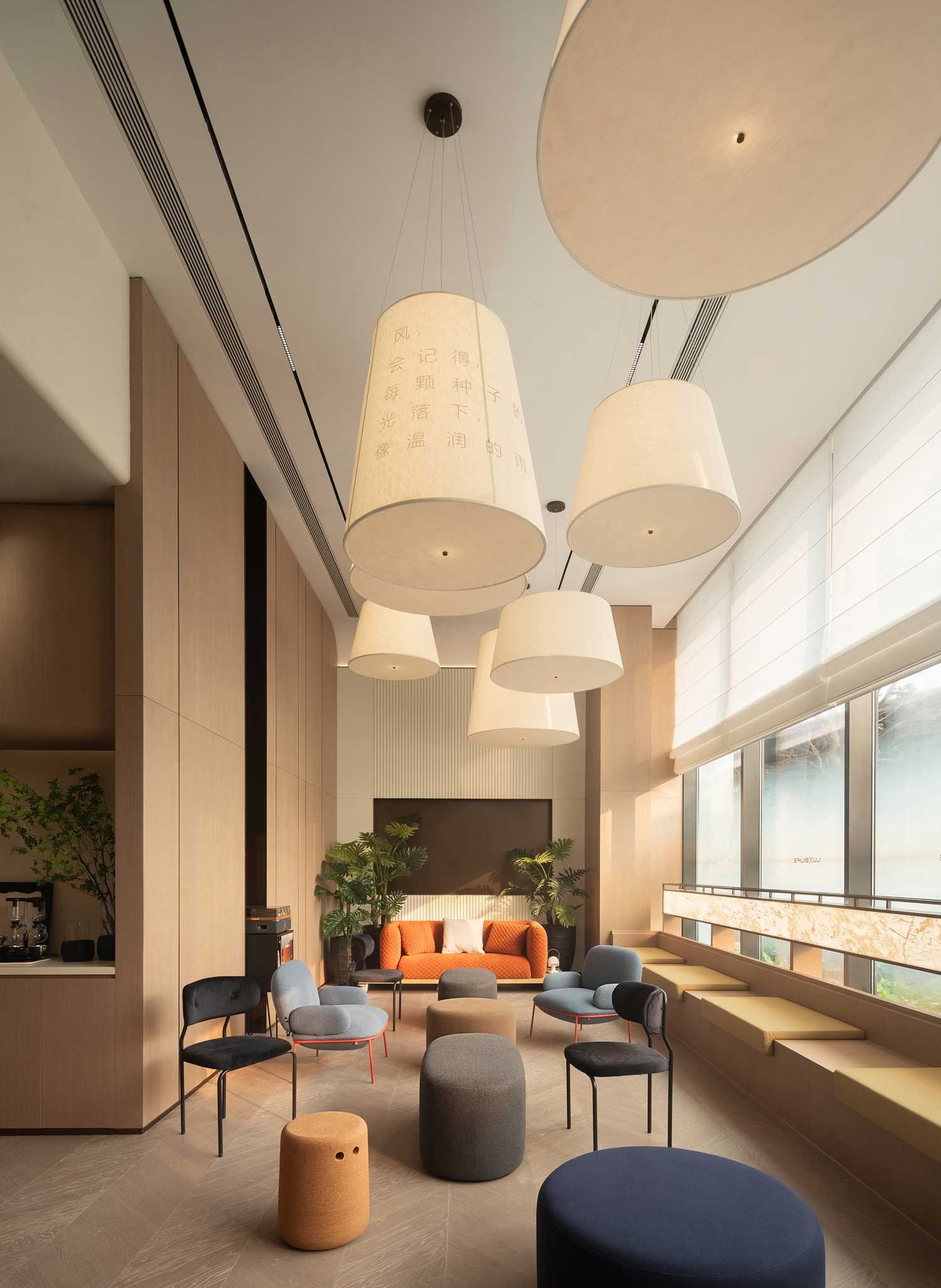 麓湖·观澜架空层丨中国成都丨千寻设计,万华同人艺社,万华室内设计中心,锐度设计-39