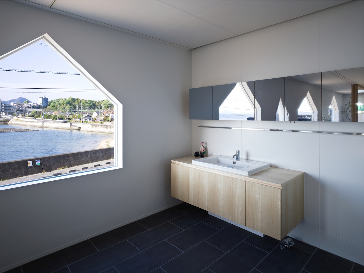 Jigozen 海边木屋,内外交融的开放空间-2