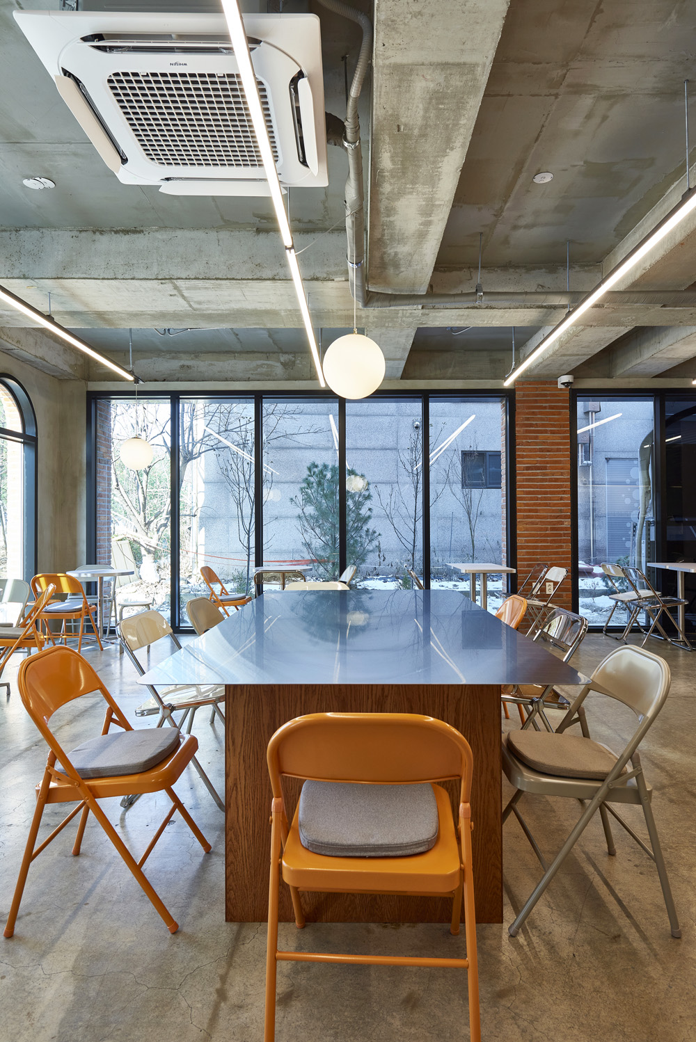 现代简约咖啡厅 | 洛斯廷咖啡室内设计-18