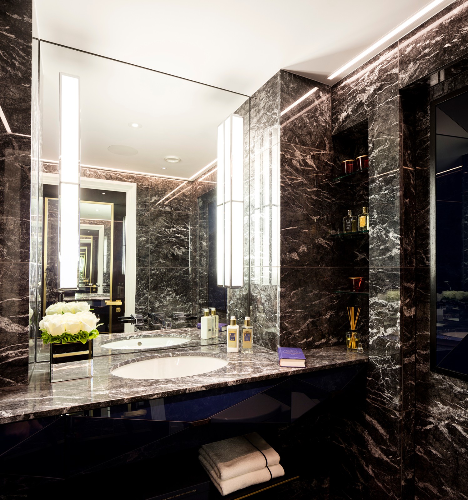 伦敦 St·James 区 Beau House 住宅样板房设计-38