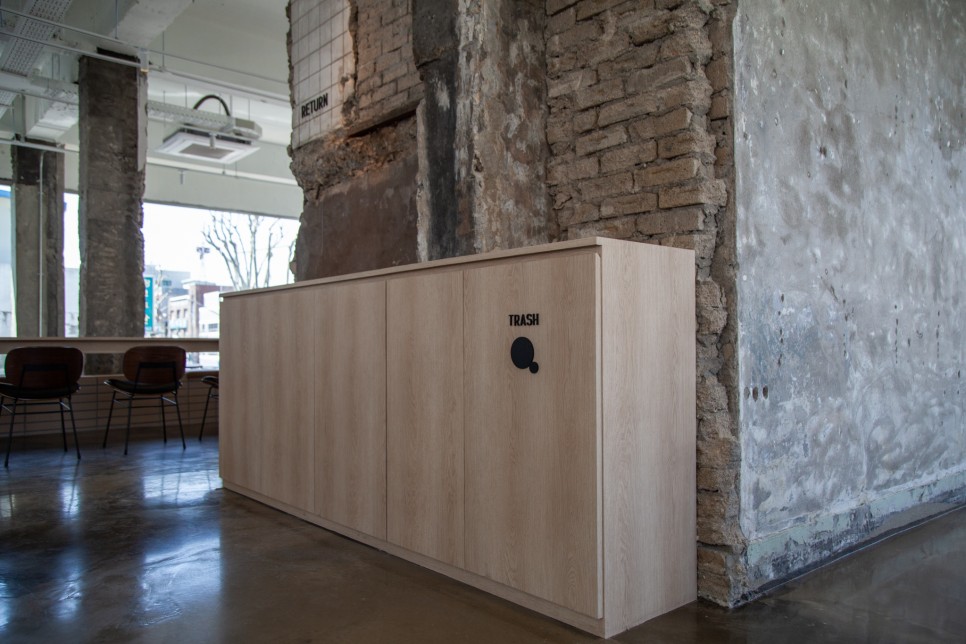 现代工业风 | 300 平米大型咖啡厅设计-13