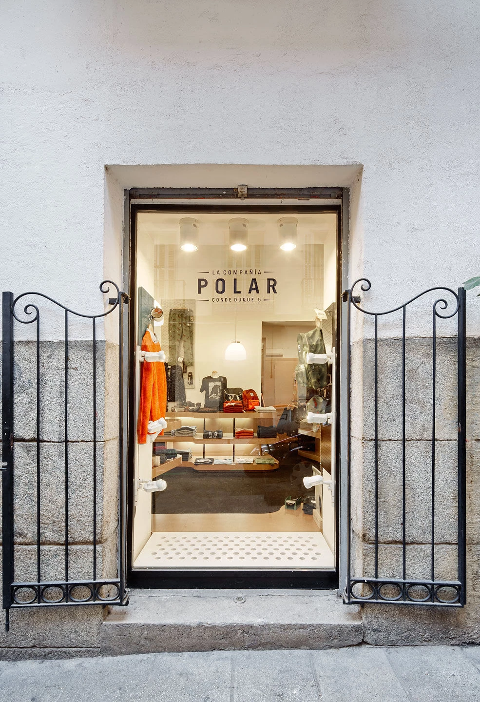 极地商店丨西班牙马德里丨padilla nicás arquitectos-5