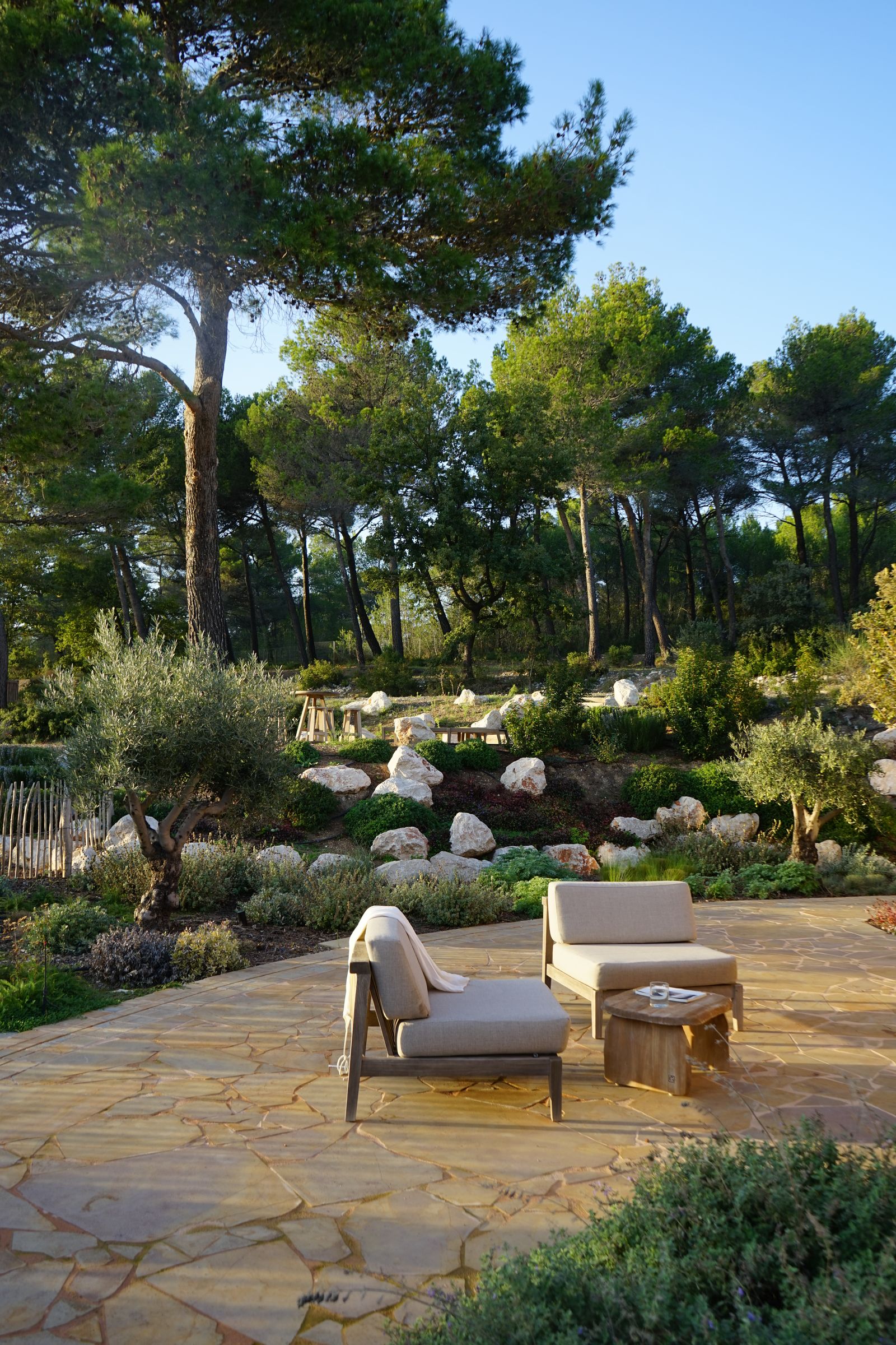 普罗旺斯带镜面泳池的别墅丨法国艾克斯丨Delphine Sauvaget,Vincent Gillier-5