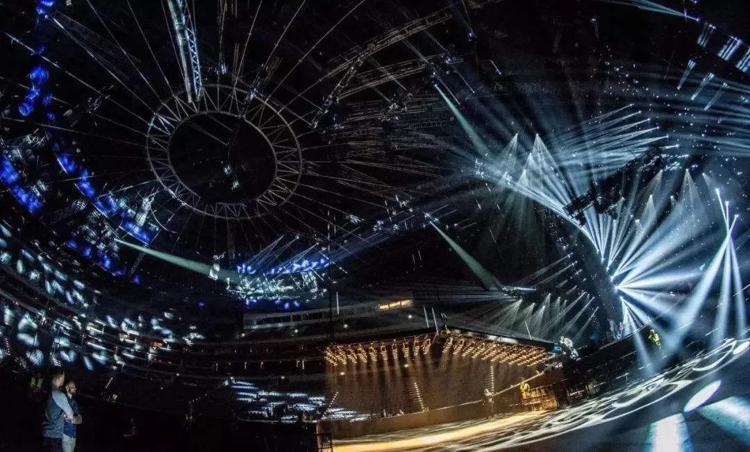 罗杰斯"千禧穹顶"被风暴撕毁！高技、高造价VS极端天气，建筑应该担责吗？-109