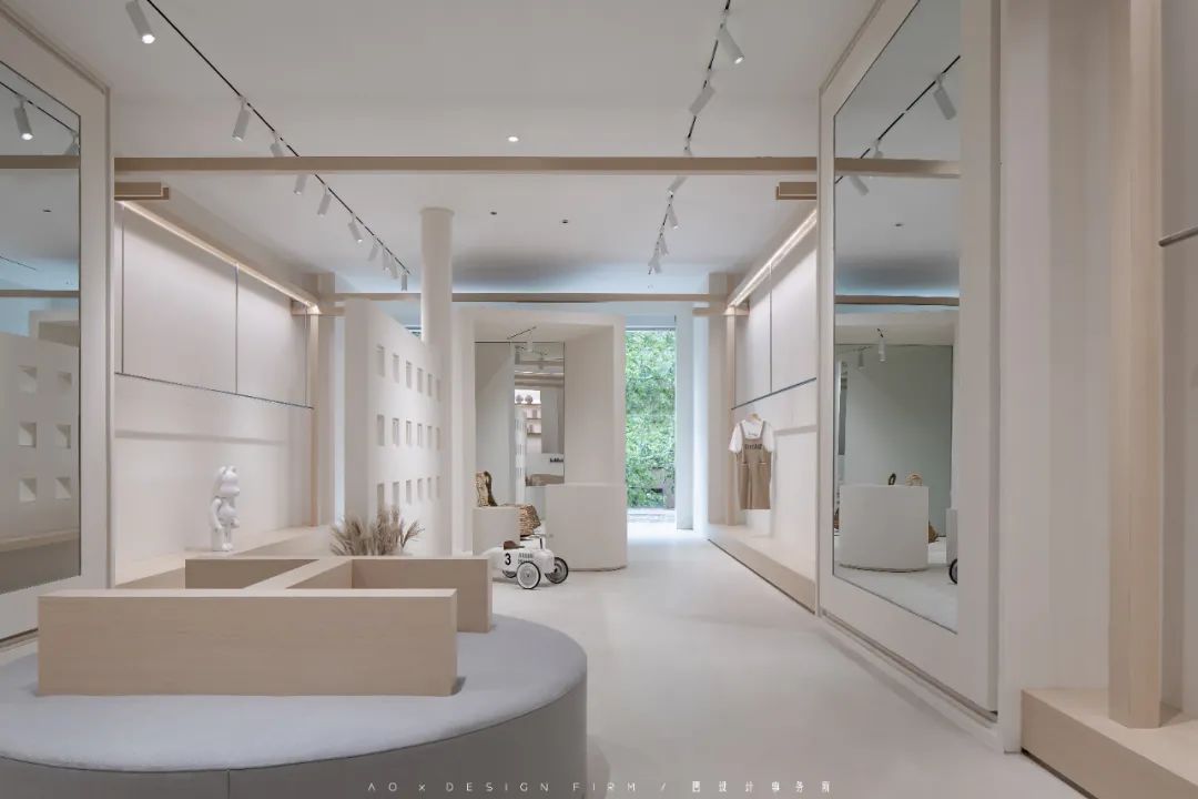 打破重组构建新秩序,南京 100㎡童装店设计展示创新空间美学-33
