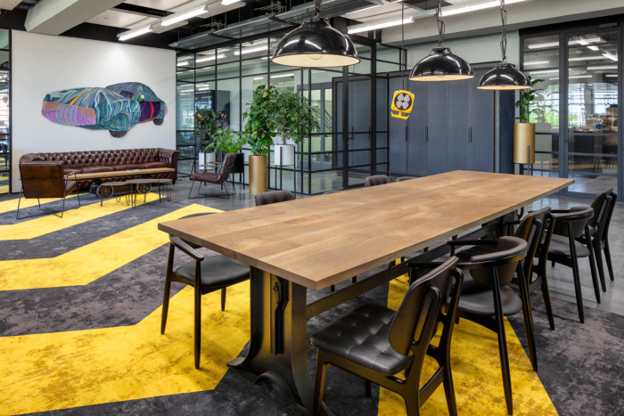 Deloitte Digital Offices by DZAP-16