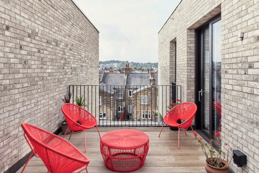 伦敦泰晤士河畔的现代维多利亚式联排别墅-21