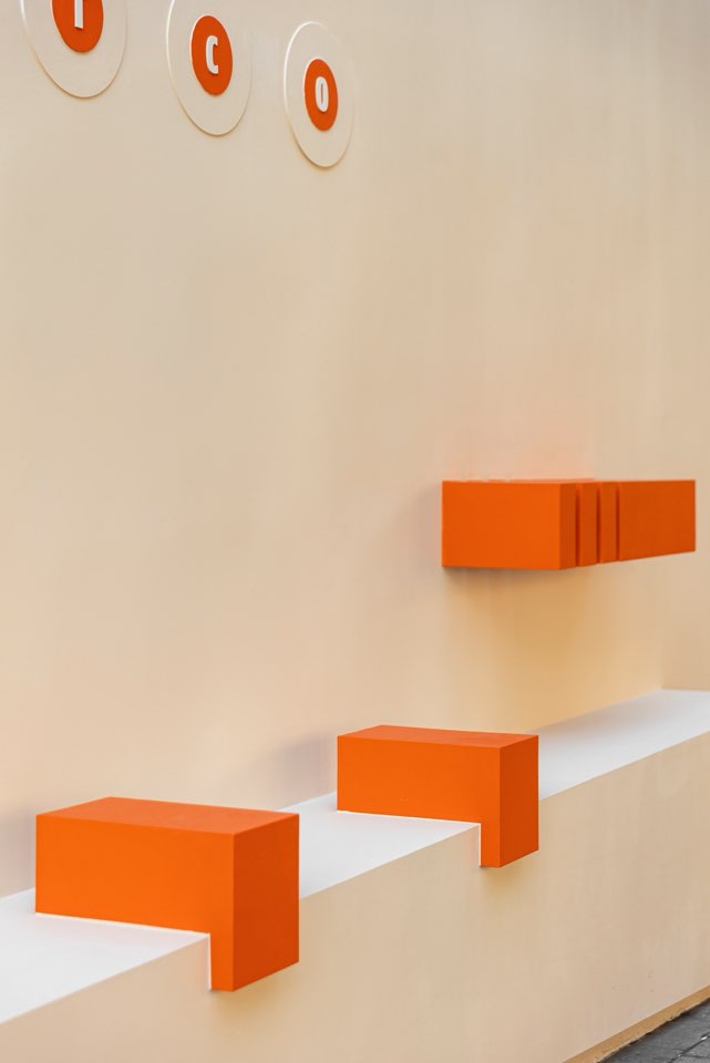 极简风格的咖啡厅室内设计-10