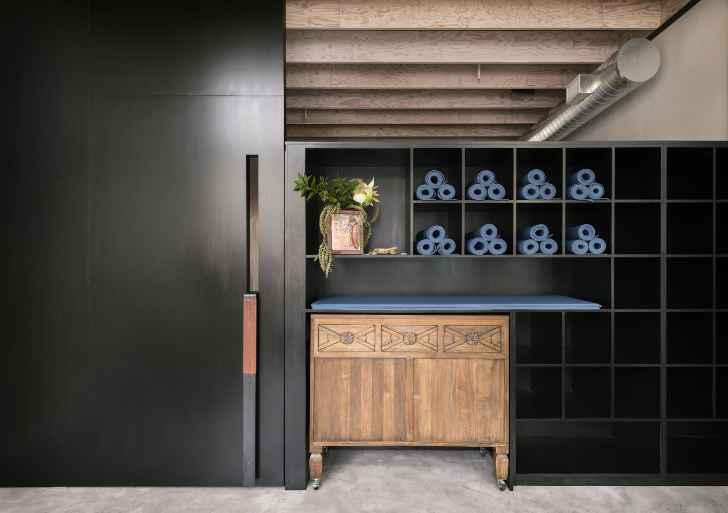 翻修后的瑜伽空间,熟悉的美学与创新设计的完美结合-20