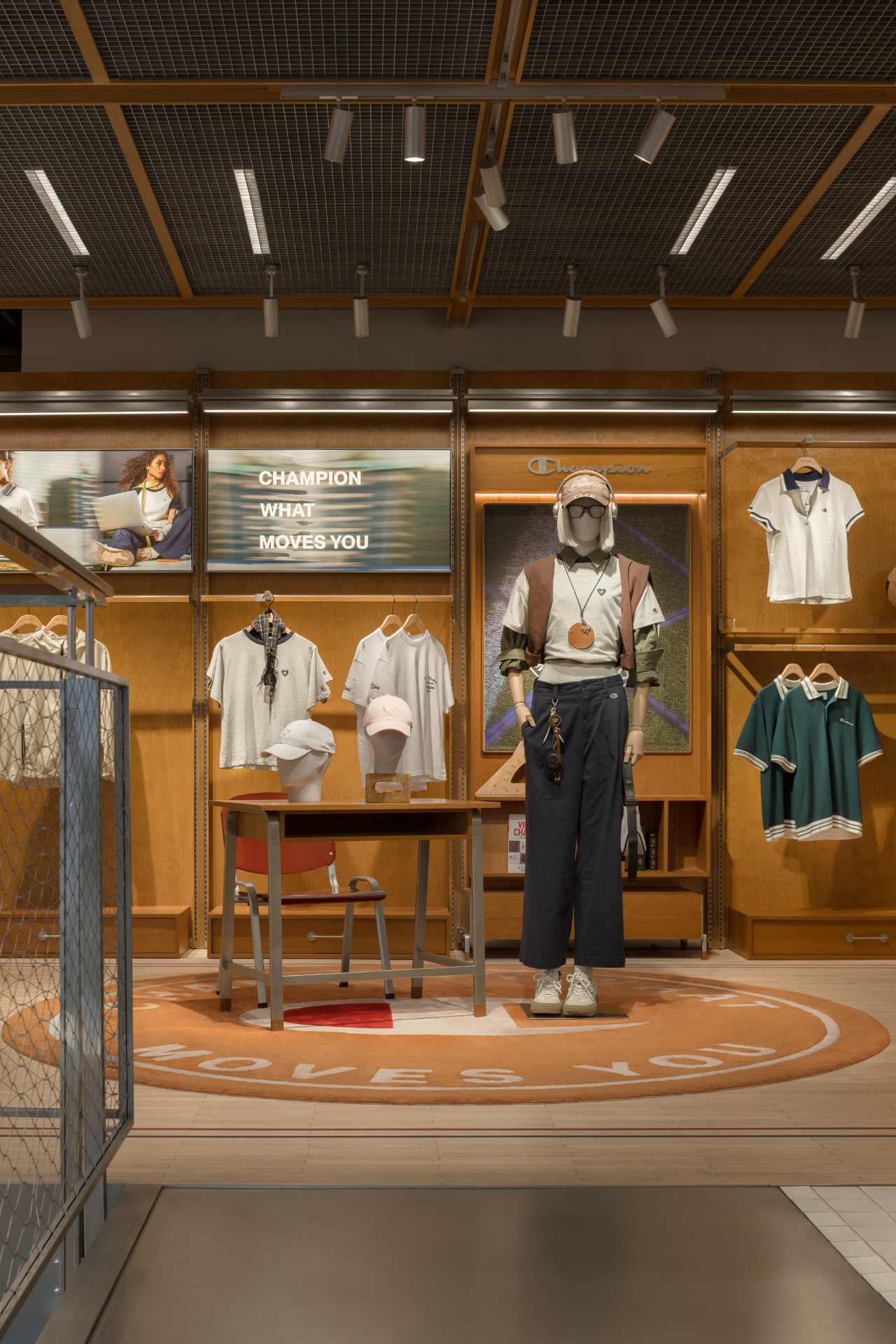 Champion成都盈嘉旗舰店空间设计丨中国成都丨立品设计-30