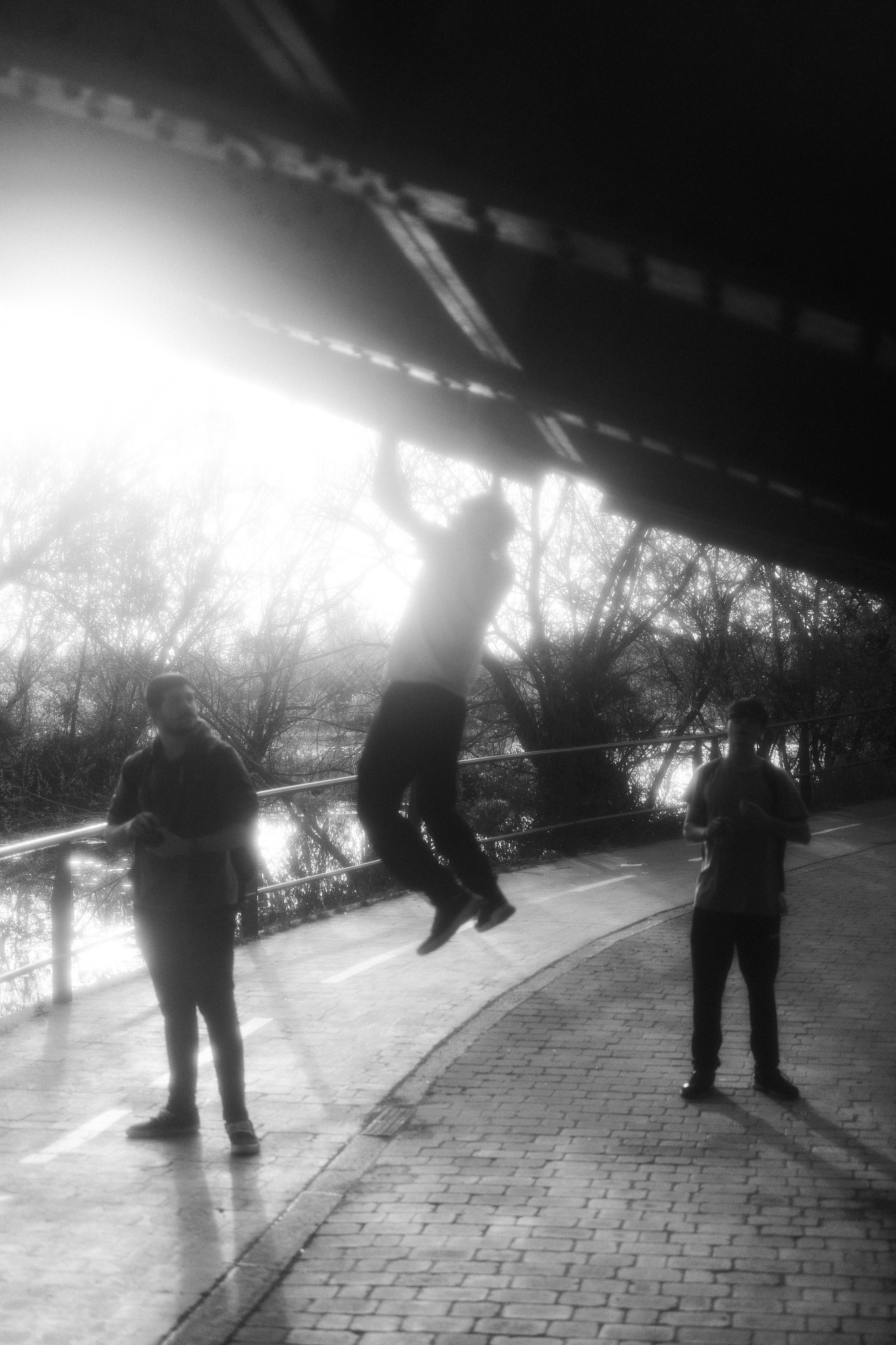 这发生在桥下-2