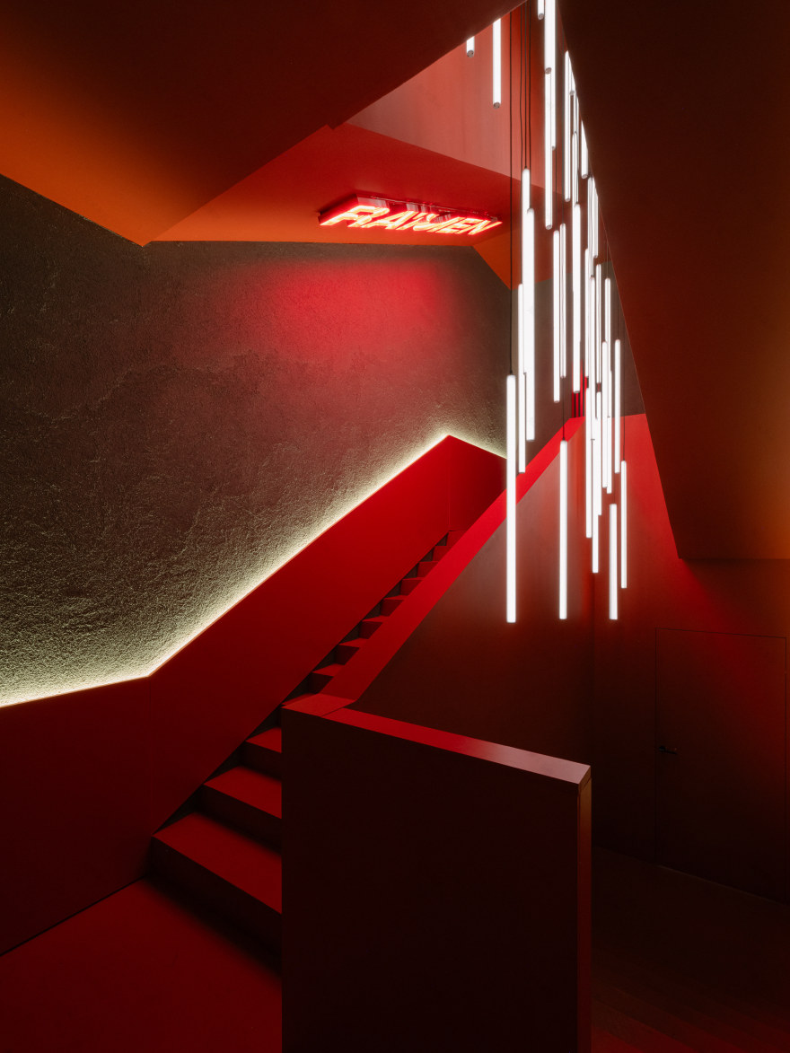 拉面乐园(注:若RA'MEN是特定名称,可能需要更多背景信息来更准确翻译,此处按拉面来处理) 丨俄罗斯莫斯科丨Nikolay Yarin等5人-41