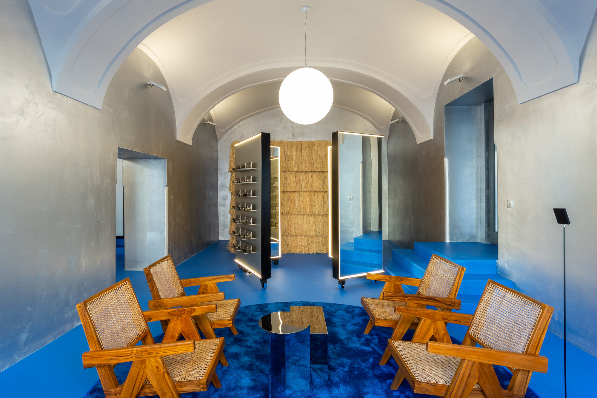 Lunet 旗舰店丨罗马尼亚克卢日纳波卡丨Bogdan Ciocodeică Studio-24