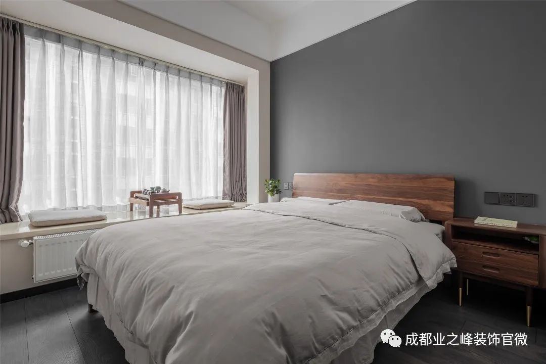 蓝光公园华府 | 170㎡现代简约之家,低饱和度灰色调的舒适生活-46