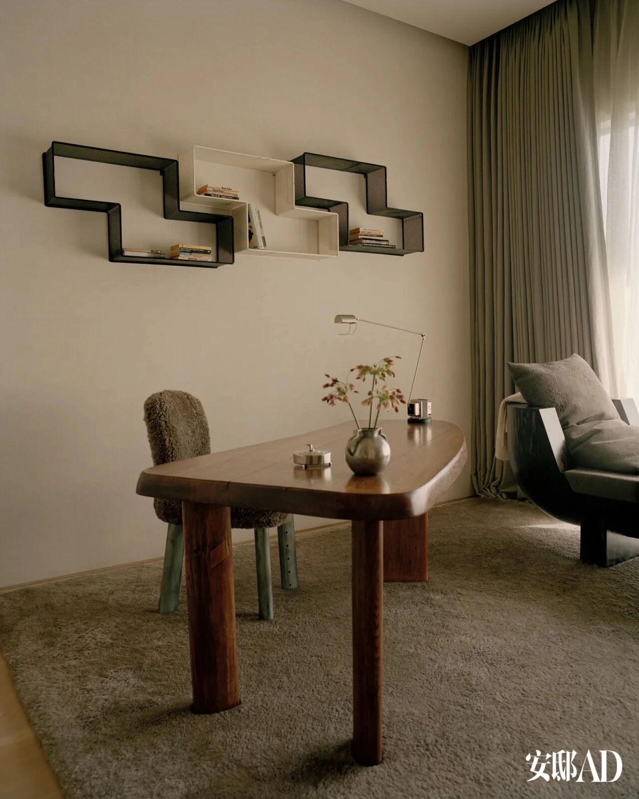 Fear of God创始人的极简主义静奢豪宅丨美国洛杉矶-35