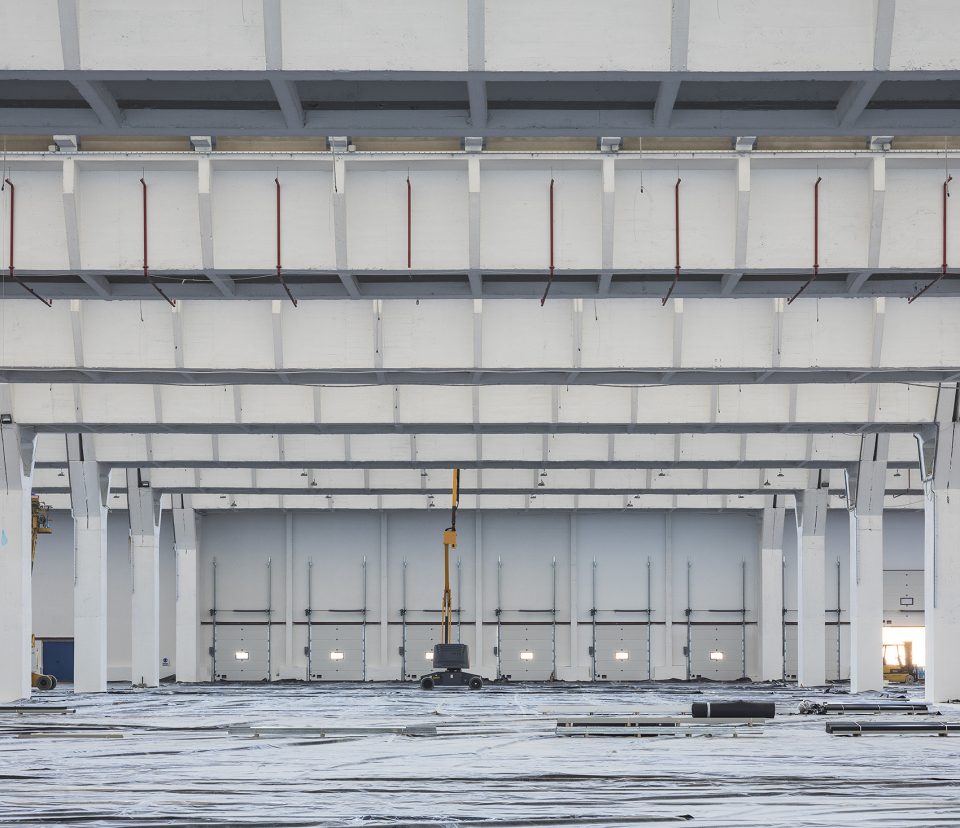 西班牙旧工厂翻新,韵律几何新风貌-30