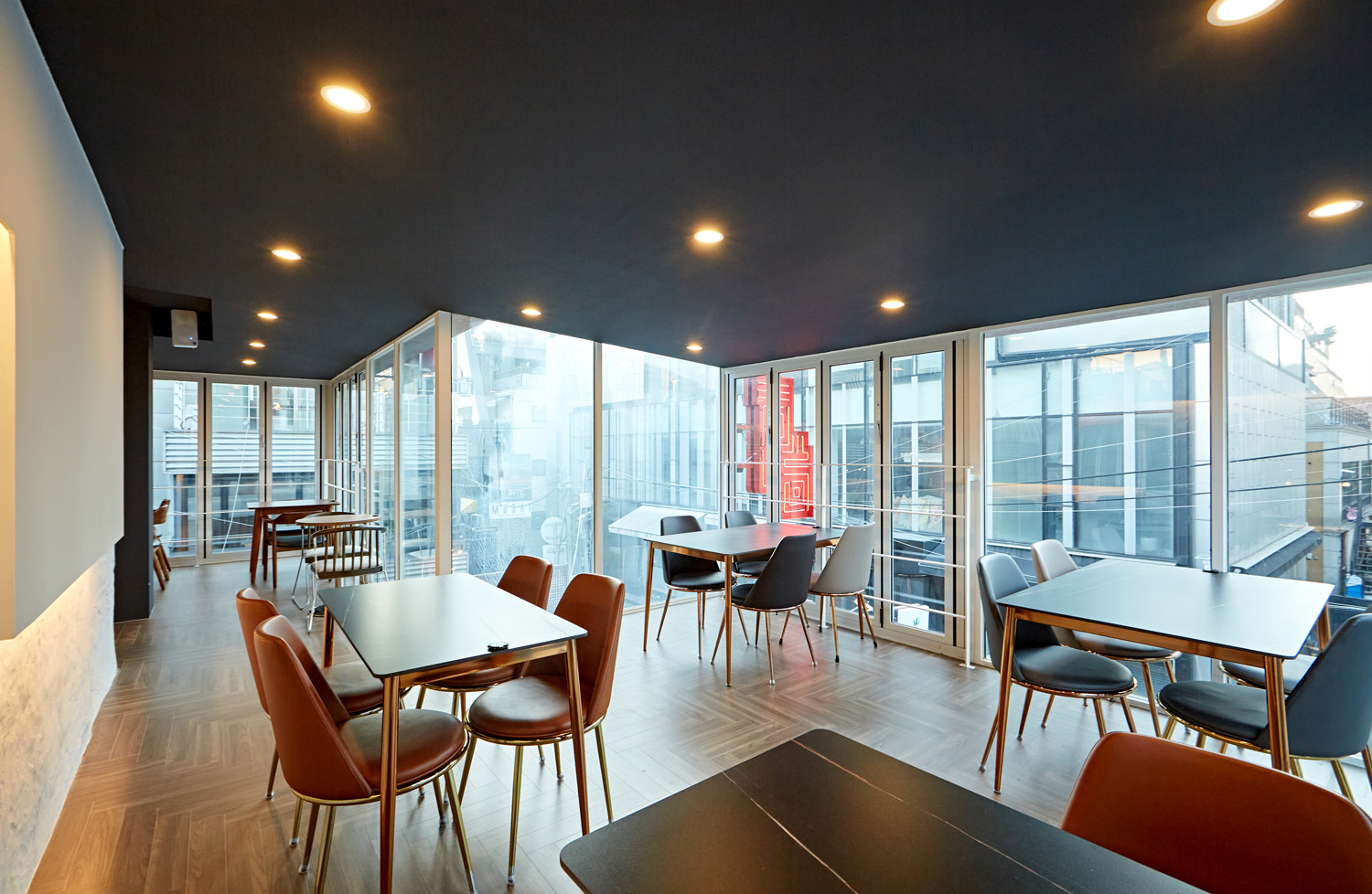 韩国设计师打造的清新韩式餐厅-5